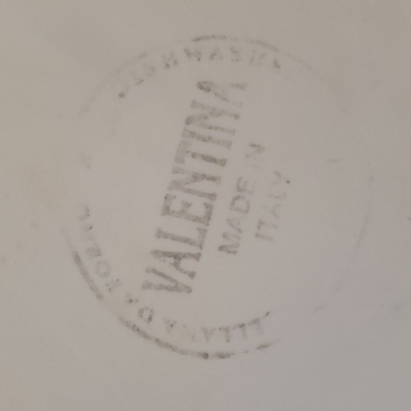 Valentina Porcelain Bakeware Ruffled Edge Italy - Picture 4 of 7